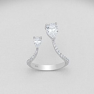 NEW 925 Sterling Silver Ring Decorated w/CZ 💜